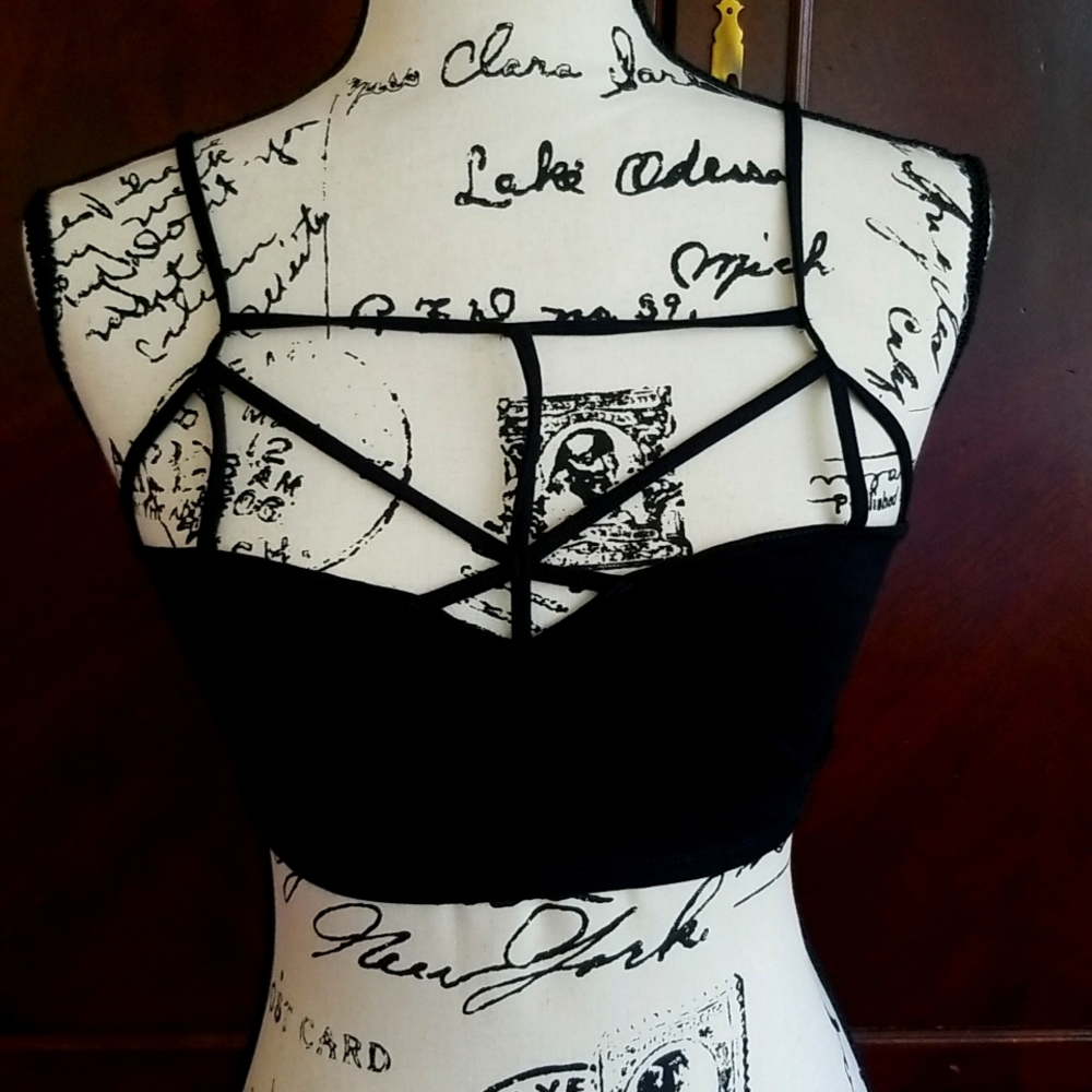Sports bra